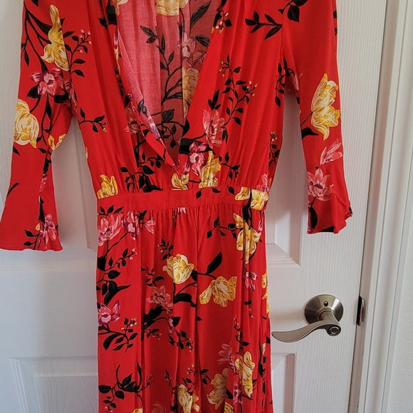 Dress - Picture 1 of 3